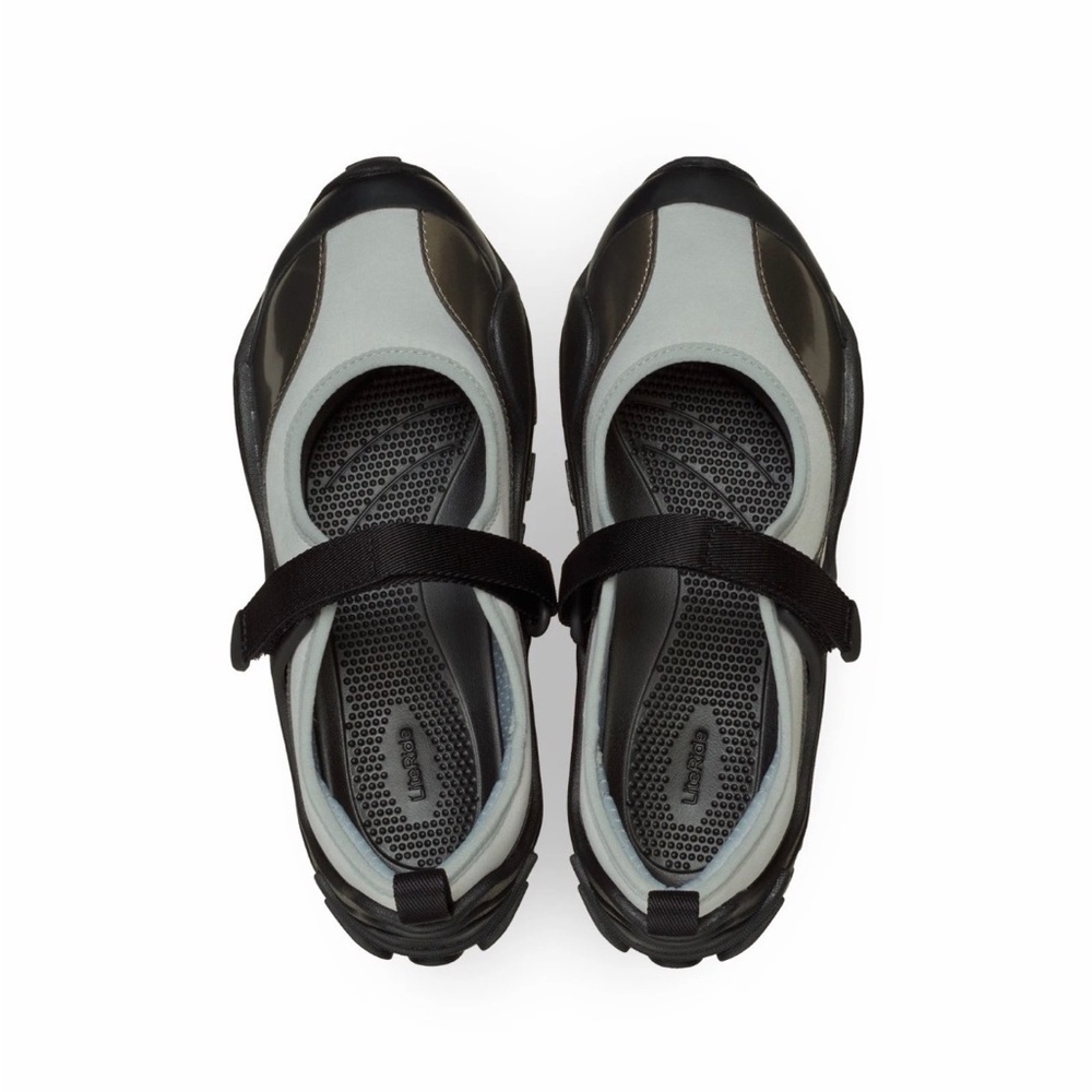 CROCS EXP Terre Mary Jane Ballet Sneaker in Black / Silver Metallic Blue, Size 9 - Picture 4 of 11
